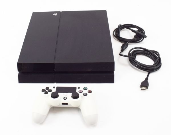 SONY Playstation 4 Modell: CUH1116A 250809