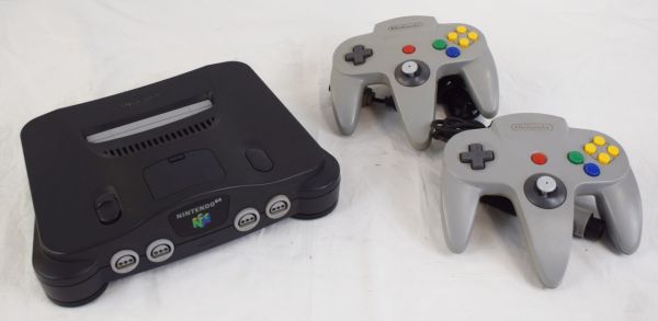 NINTENDO 64 2x Controller ohne Netzteil ohne AV Kabel Model NUS001EUR 242288