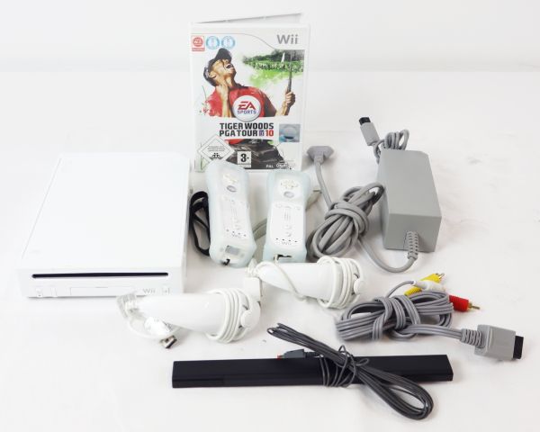 Nintendo WII 2x Controller Tiger Woods PGA Tour 10 Model RVL101EUR 251245