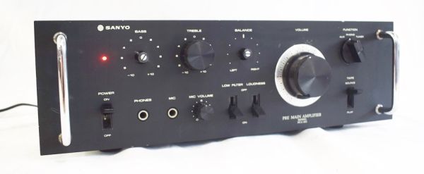 SANYO Pre Main Amplifier DCA 401 241520