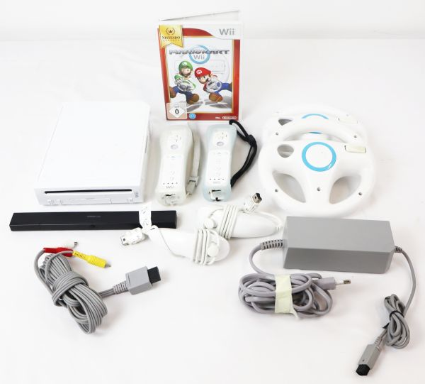 Nintendo WII 2x Controller Mario Kart WII Model RVL001EUR 251117